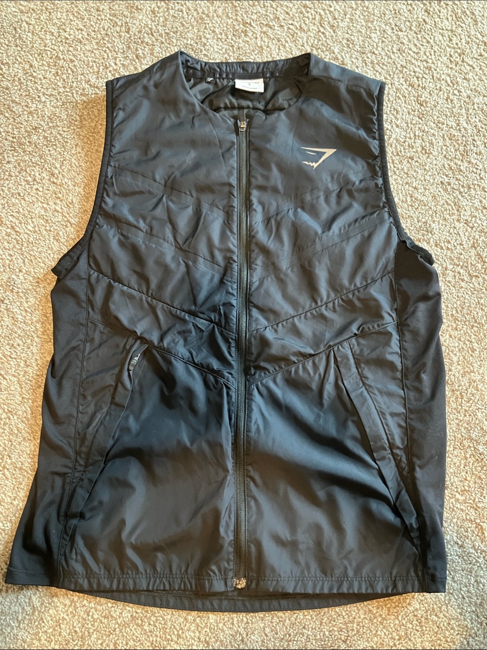 GYMSHARK MEN’S BLACK FULL ZIP SLEEVELESS LIGHTWEIGHT RUNNING/WORKOUT VEST SIZE S